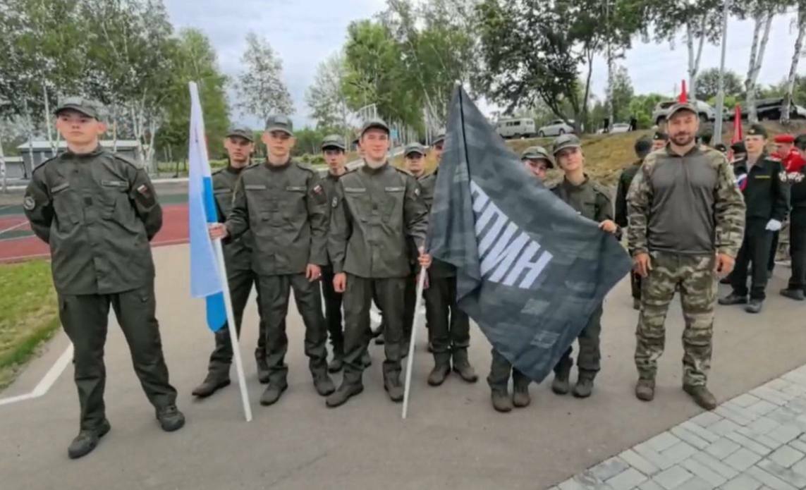Команда «Альфа 41» камчатского Центра «ВОИН» одержала победу в окружном этапе «Зарницы 2.0»