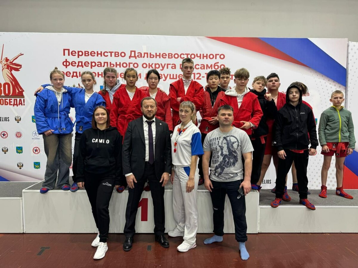9 медалей разного достоинства завоевали камчатские спортсмены на первенстве ДФО по самбо