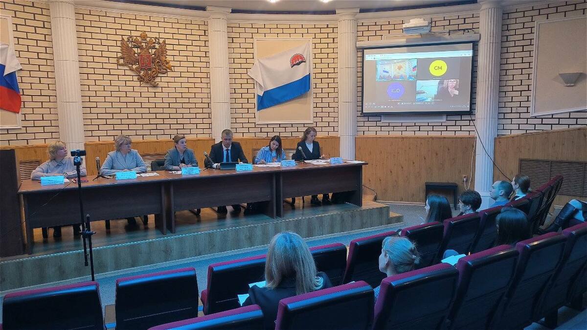 Минспорта Камчатки и налоговая служба провели круглый стол по вопросам предоставления налогового вычета 30 августа 2024 