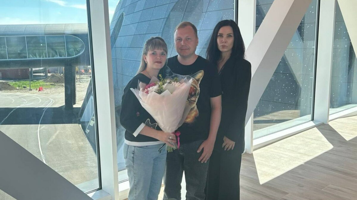Молодожёны, принявшие участие в массовой свадьбе в Москве, вернулись на Камчатку